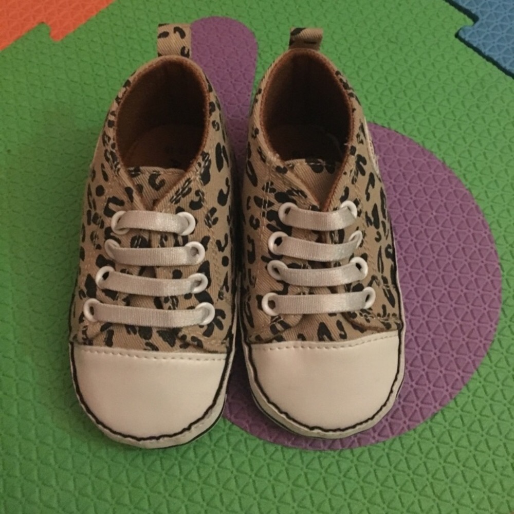 Soft bottom sneakers